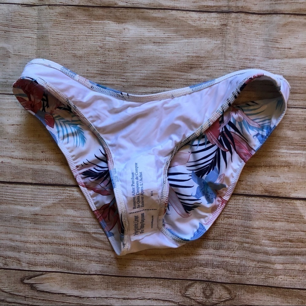NWOT Splendid Bikini Bottom‎ - Picture 5 of 5